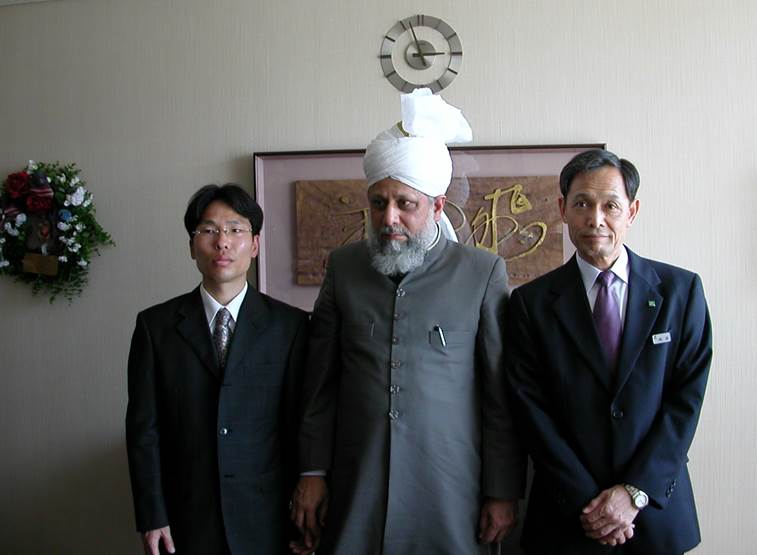 Ahmad and ousamaosamu in Hiroshima 20060514